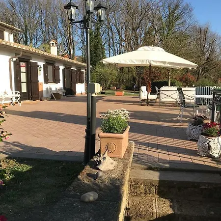 Casa Le Ghiande Bed and Breakfast *